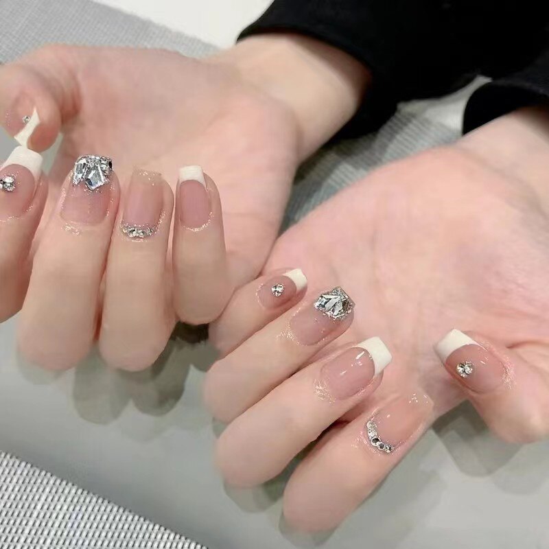 24pcs removeable short fake nails with glue Nude Pink artificial false nails with diamond designs acrylic press on nails