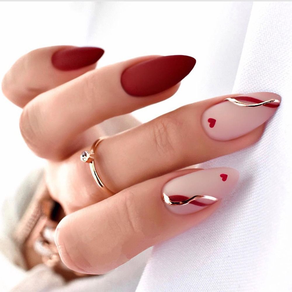 24pcs Detachable Heart False Nails Almond Oval Wearable Fake Nails Full Cover Nail Tip Acrylic Nail Art Tool Press on Nails