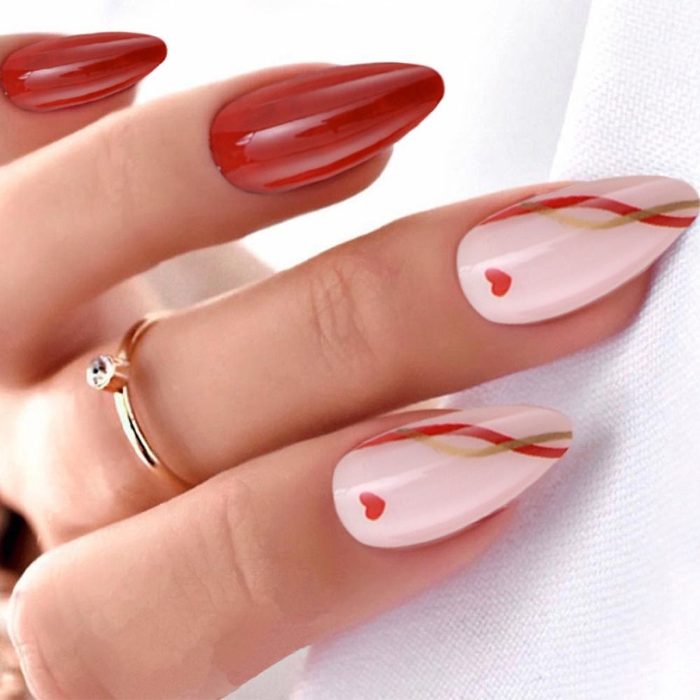 24pcs Detachable Heart False Nails Almond Oval Wearable Fake Nails Full Cover Nail Tip Acrylic Nail Art Tool Press on Nails