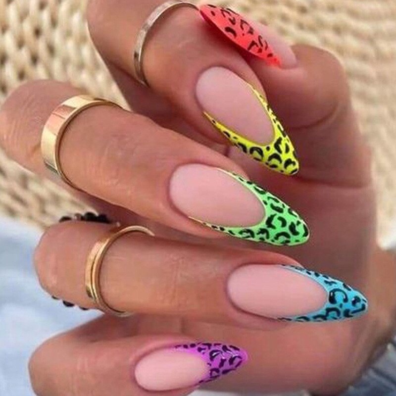 24Pcs Love Pattern French Fake Nails with Pearl Almond Nail Art Tips Long Stiletto Finished False Nails Wearable Press on Nails