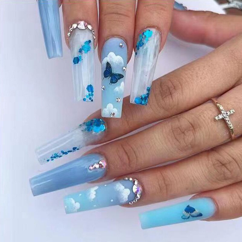 24Pcs Christmas False Nails Wearable Long Xmas Style Fake Nails Elk Snowflake Design Full Cover Press on Nail tips