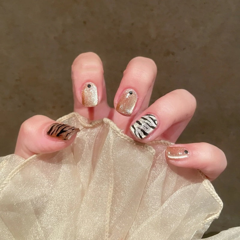 24pcs removeable short fake nails with glue Nude Pink artificial false nails with diamond designs acrylic press on nails