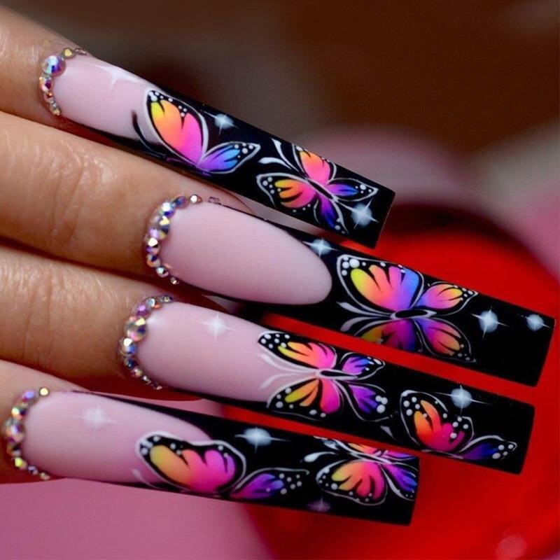 24Pcs Artifical False Nails with Glue Fake Nail Tips with Heart Designs Detachable Press on Nails Long Finished Nails