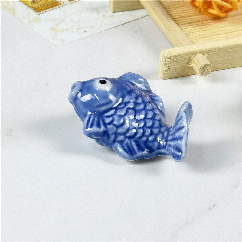 2PC Creativity Ceramic Cute Spoon Rest Holders Fish-Shape Fork Spatula Rack Shelf Chopsticks Holder Kitchen Utensil