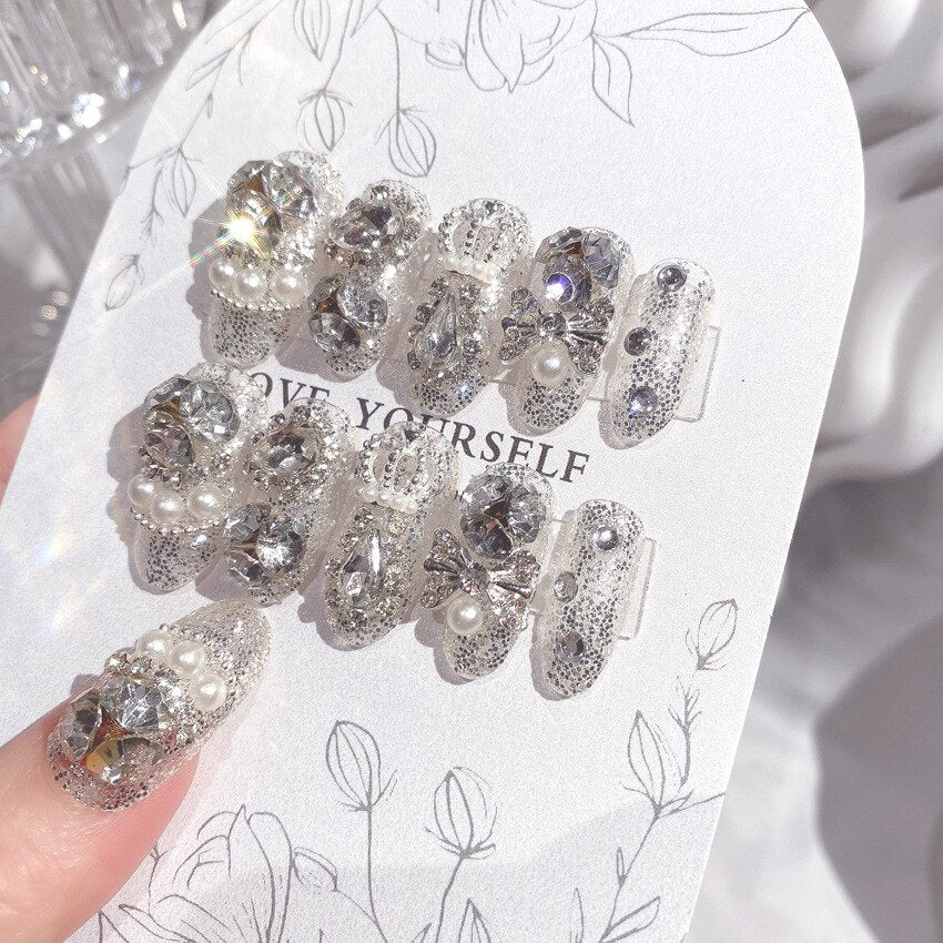 24Pcs/box Luxe Shining Rhinestone Wedding False Nails Transparent Glitter Gems Crown Designed Square Full Short nails Bride