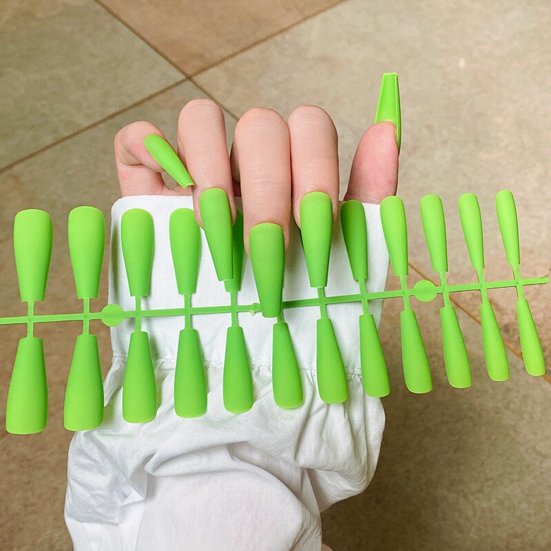 24Pcs/Sheet Matte Fake Nails Full Cover Ballet Fake Nail Elegant Solid Color Long Coffin False Nails Art Artificial Fingernails