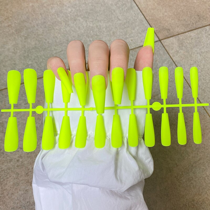 24Pcs/Sheet Matte Fake Nails Full Cover Ballet Fake Nail Elegant Solid Color Long Coffin False Nails Art Artificial Fingernails