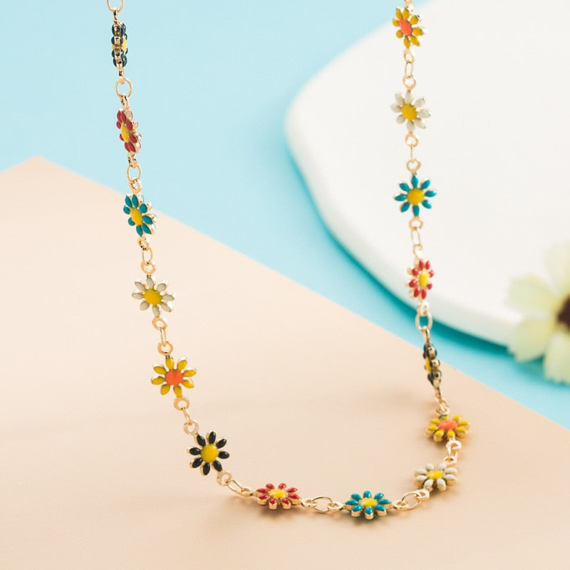 Flower Daisy Clavicle Chain Necklace for Women Girls Korean Style Sweet Short Choker Statement Wedding Bridal Jewelry Neck Chain