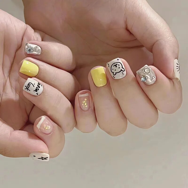 24pcs Wearable korean press on nails short ballet Artificial Nails with glue Cute sweet cool Pearl diamond Designs Fake Nails