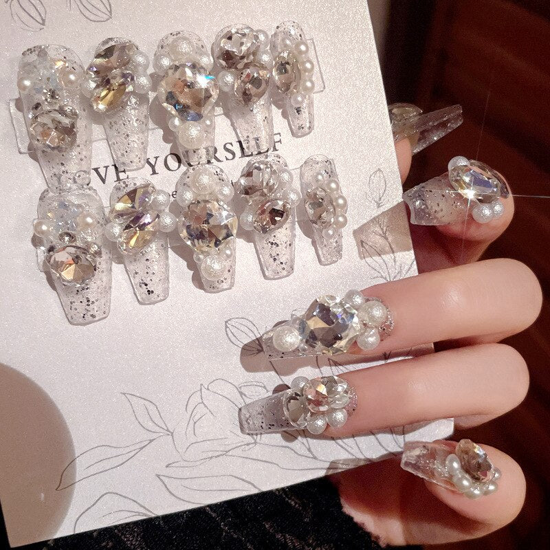 24Pcs/box Luxe Shining Rhinestone Wedding False Nails Transparent Glitter Gems Crown Designed Square Full Short nails Bride