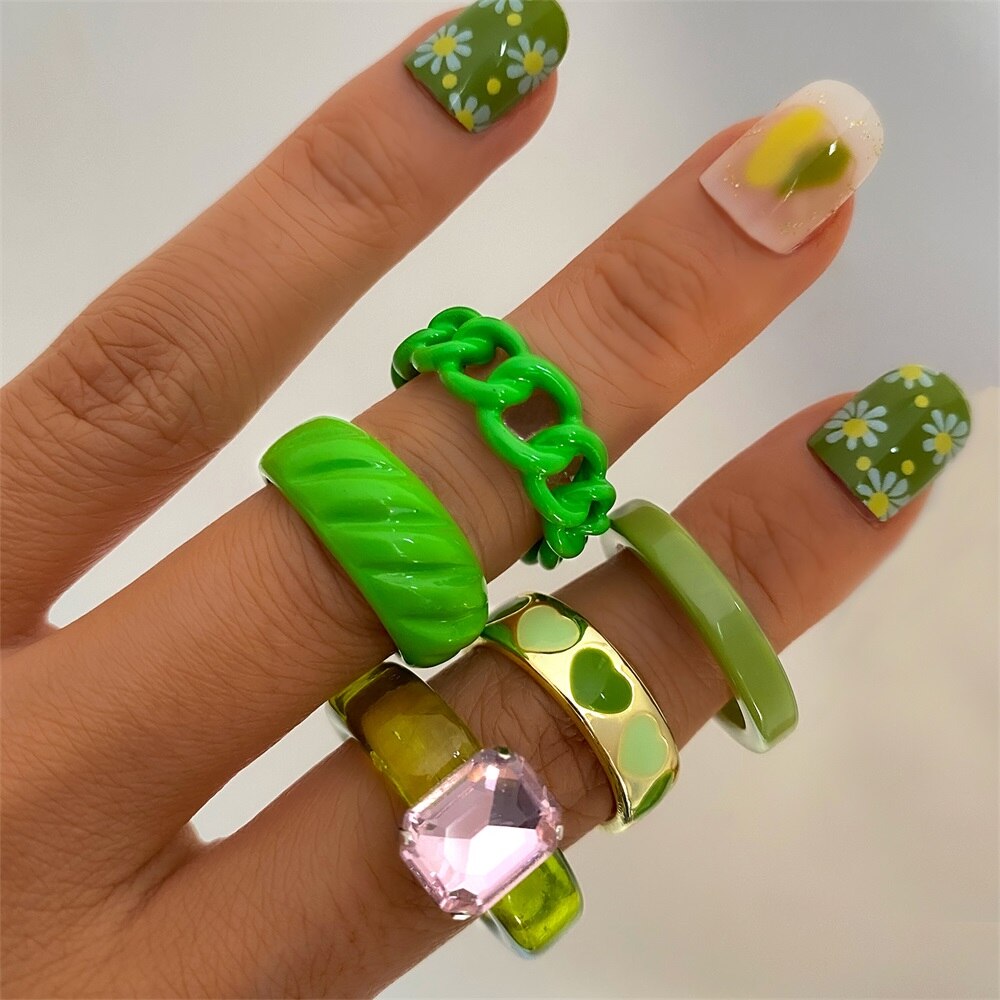 Y2K Style Korean Colorful Resin Chain Rings Set for Women Fashion Colorful Multilayered Heart Ring