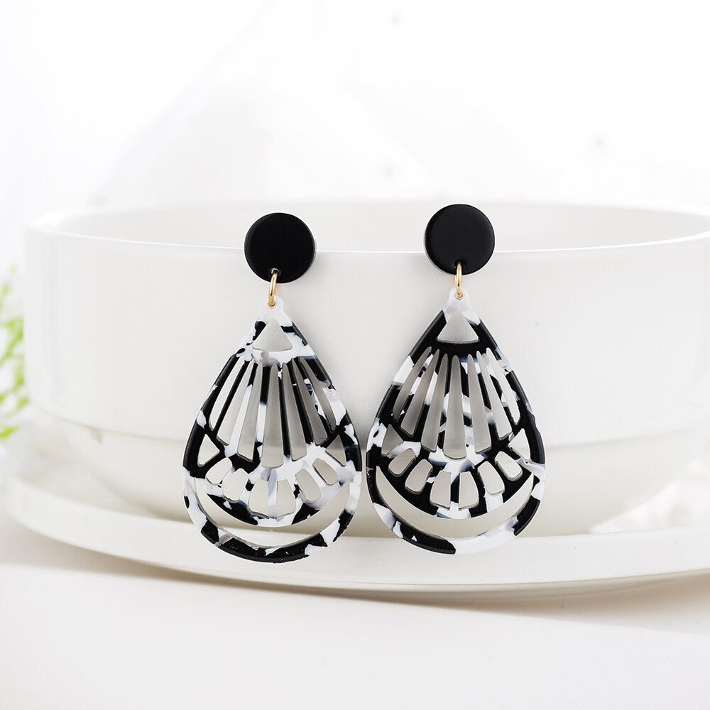 Black white Stripe Drop Earring Water Drop Pendant Hollow Round Cat Earring Jewel Brincos