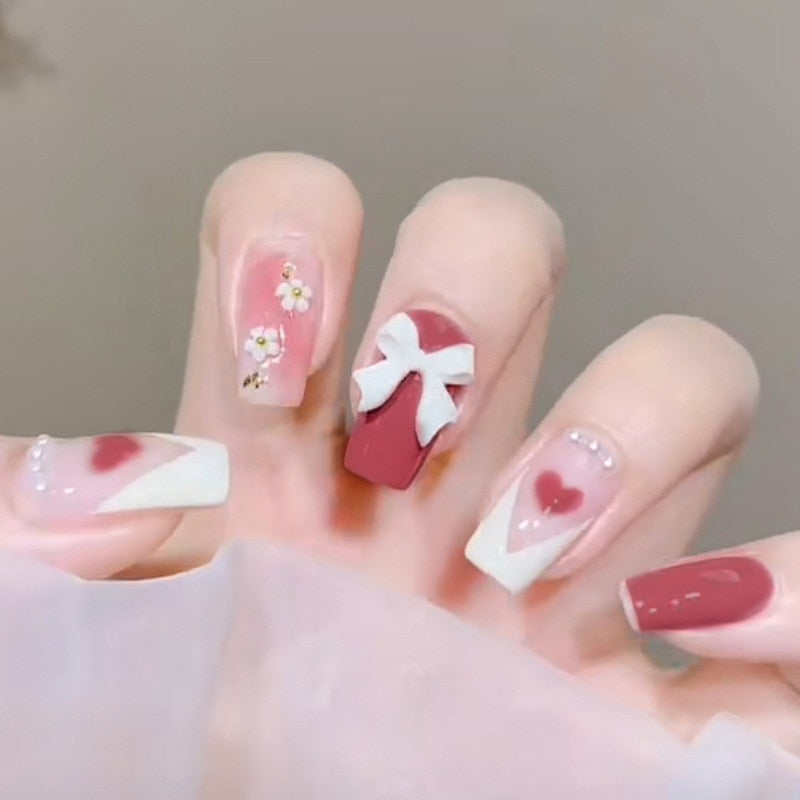 24pcs False press-on nails with a pattern Peach heart wear finished tablet nail art removable Manicure false nails