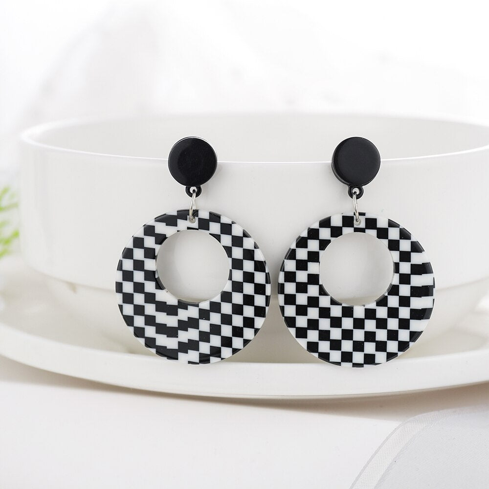 Black white Stripe Drop Earring Water Drop Pendant Hollow Round Cat Earring Jewel Brincos