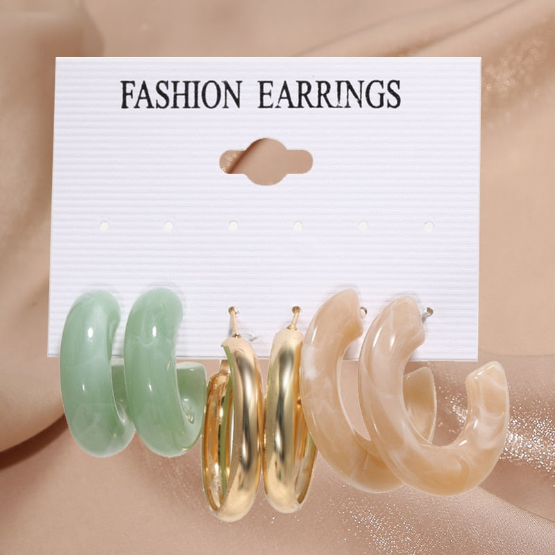 17KM Pearl Twist Hoop Earrings Set Butterfly Acrylic Dangle Earrings for Women Metal Hollow Gold Plated Earring