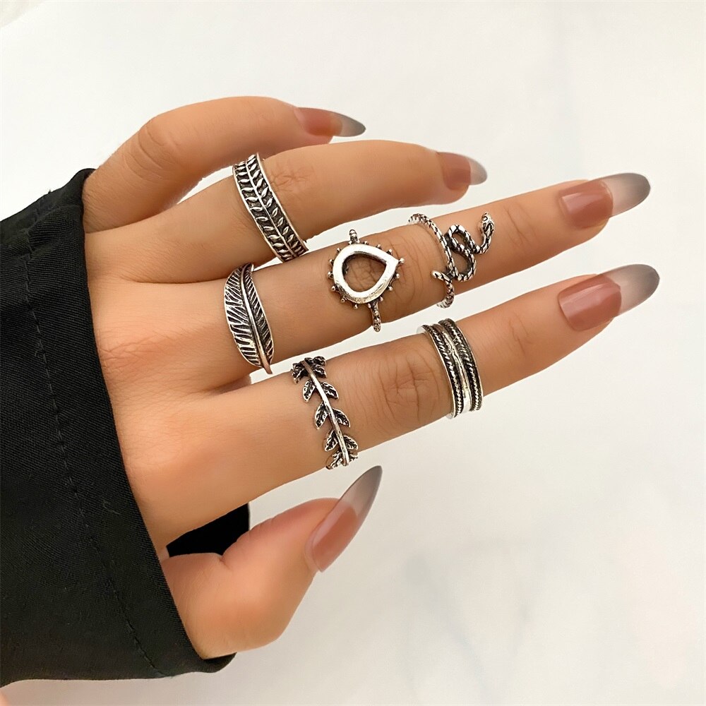 Punk Gothic Butterfly Snake Chain Ring Set for Women Black Dice Vintage Silver Plated Retro Rhinestone