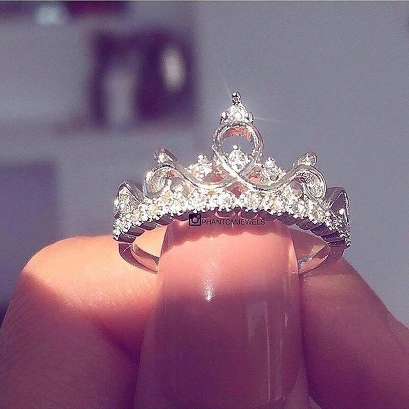 Cute Romantic Crown Jewelry Rings for Women French Royal Resist Metal Oxidation Silver